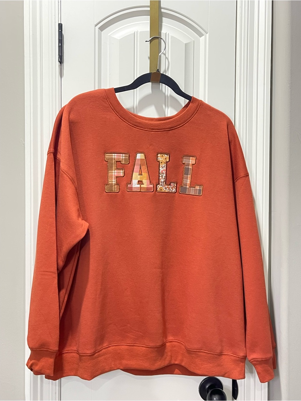 Tru Self Women’s FALL Graphic Sweatshirt Size 2X